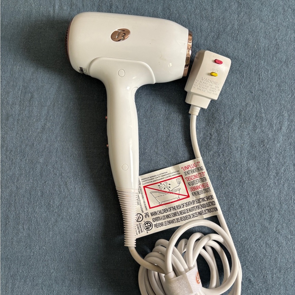 T3 Fit lonic Compact Lightweight Hair Dryer - Box Available